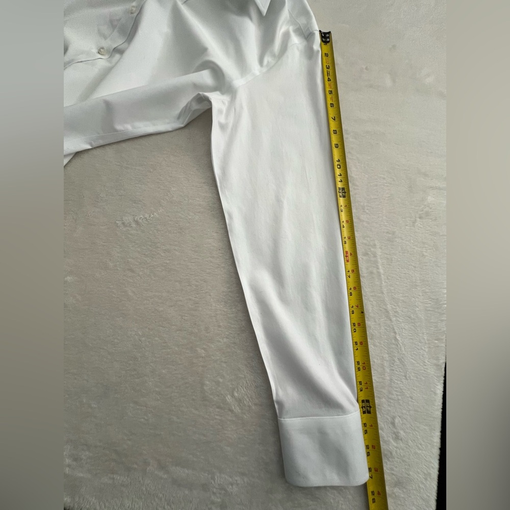 UNTUCKit Classic White Button Down Slim Fit Cotton Shirt, Size XL - Picture 9 of 12